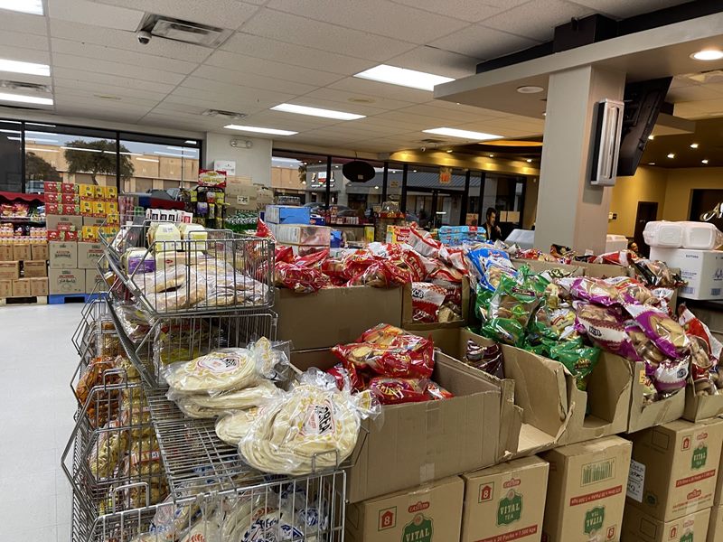 Al Markaz Groceries And Restaurant interior