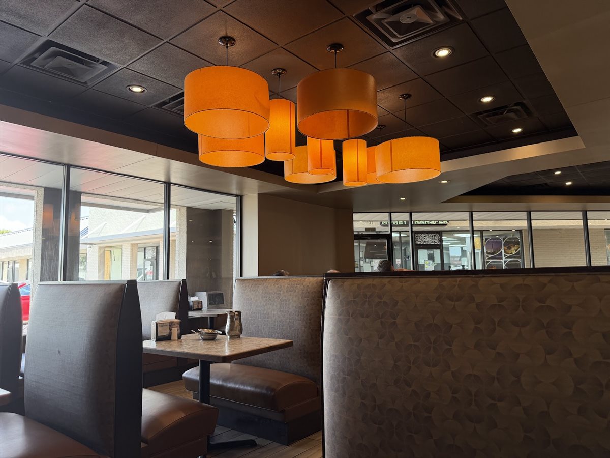 Al Markaz Groceries And Restaurant